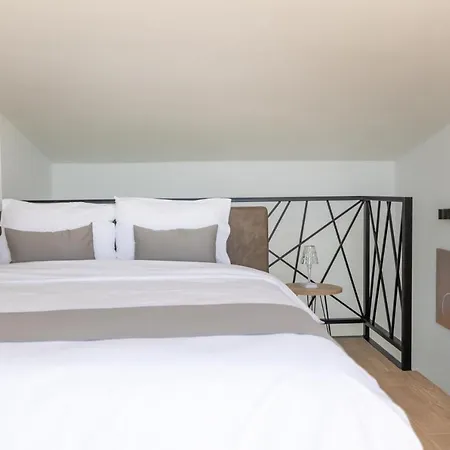 Pagani Blue - Luxury Maisonette B4 Daire *