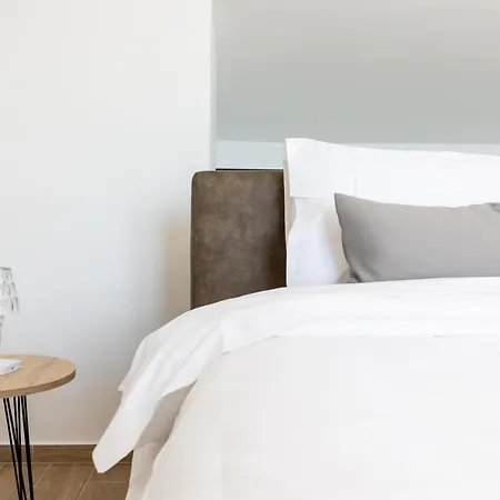 Pagani Blue - Luxury Maisonette B4 Apartment