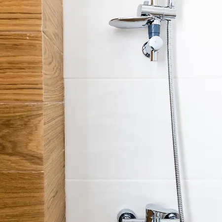 Pagani Blue - Luxury Maisonette B4 *