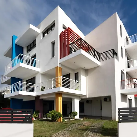 Pagani Blue - Luxury Maisonette B4 Apartment *