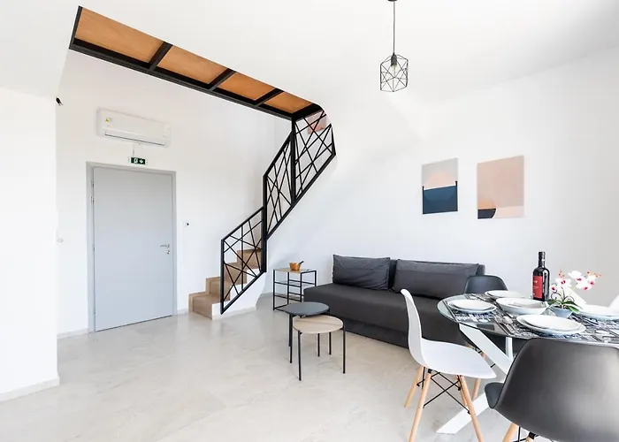 Pagani Blue - Luxury Maisonette B4 * Kalamáta